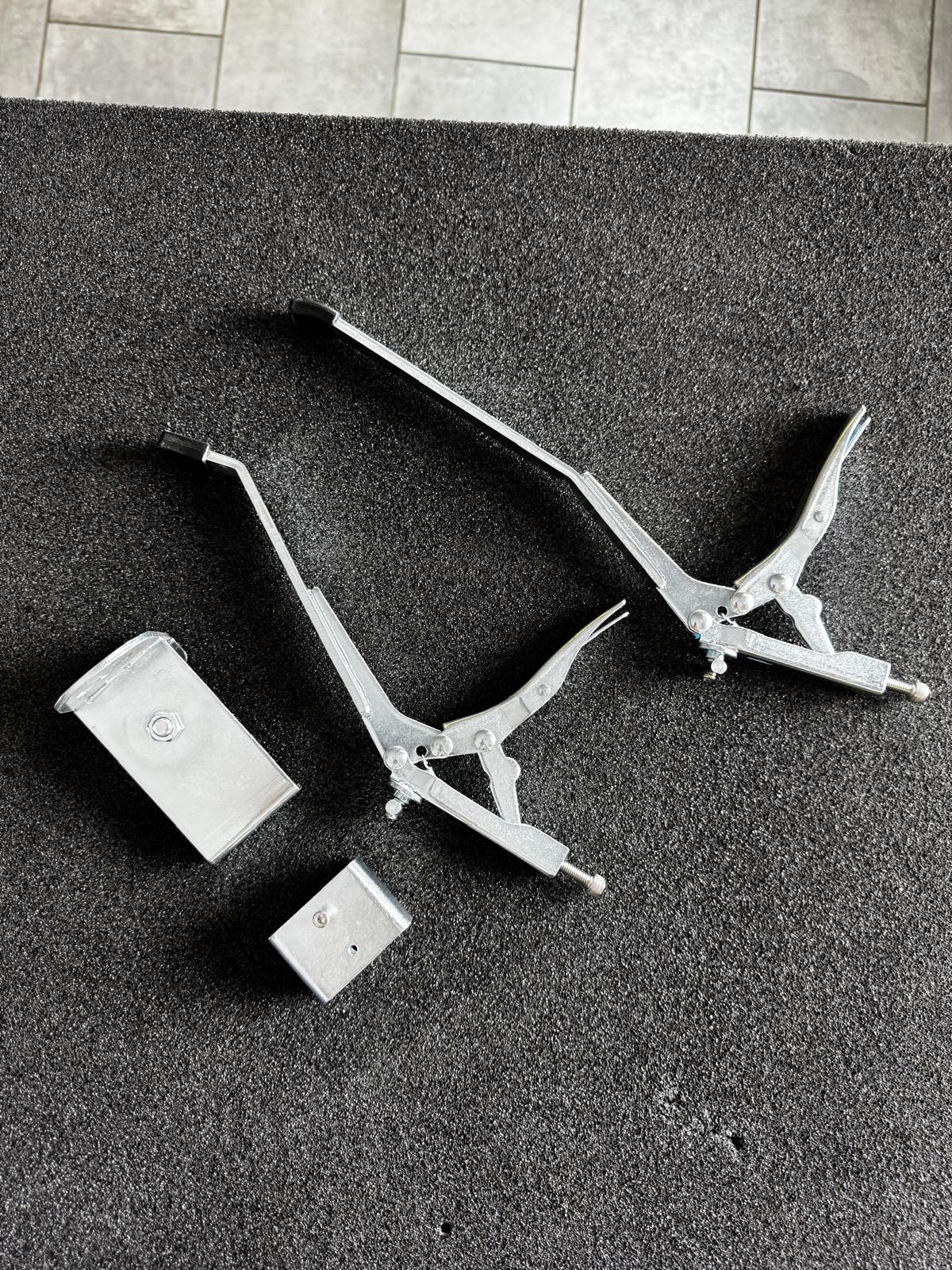 iQ252 Table Clamp Kit